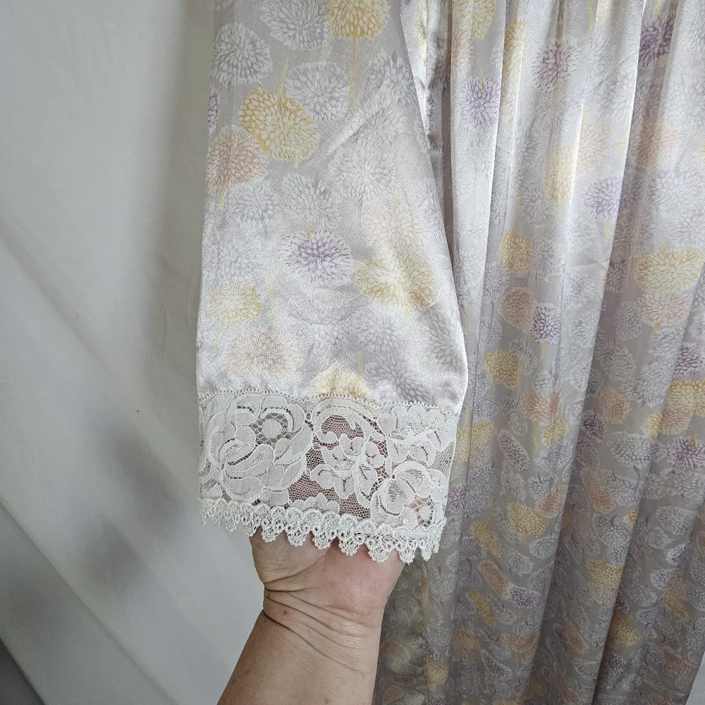 CHRISTIAN DIOR Women's Nightgown Large Lace Romantic Satin Floral Vintage‎ 90s - Picture 4 of 5